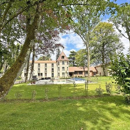 Le Manoir Des Perrieres Bed & Breakfast Рошуар Екстериор снимка