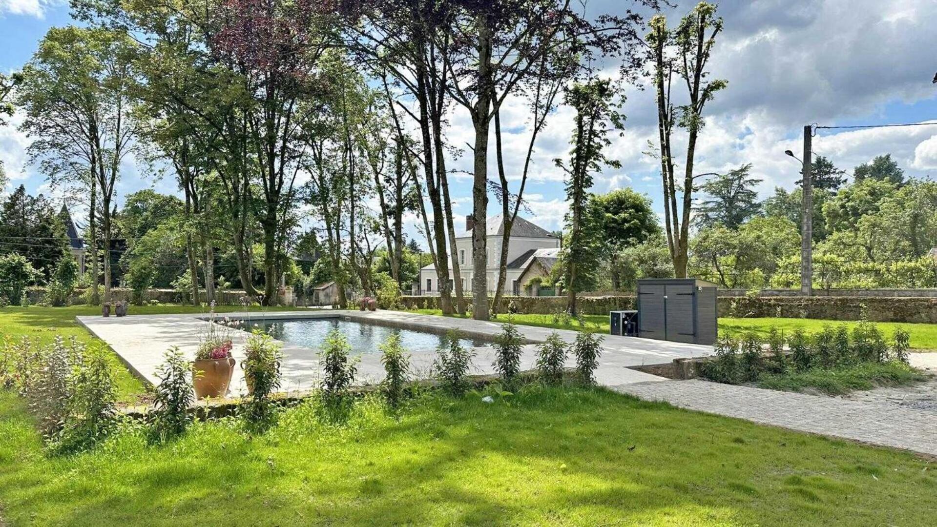 Le Manoir Des Perrieres Bed & Breakfast Рошуар Екстериор снимка