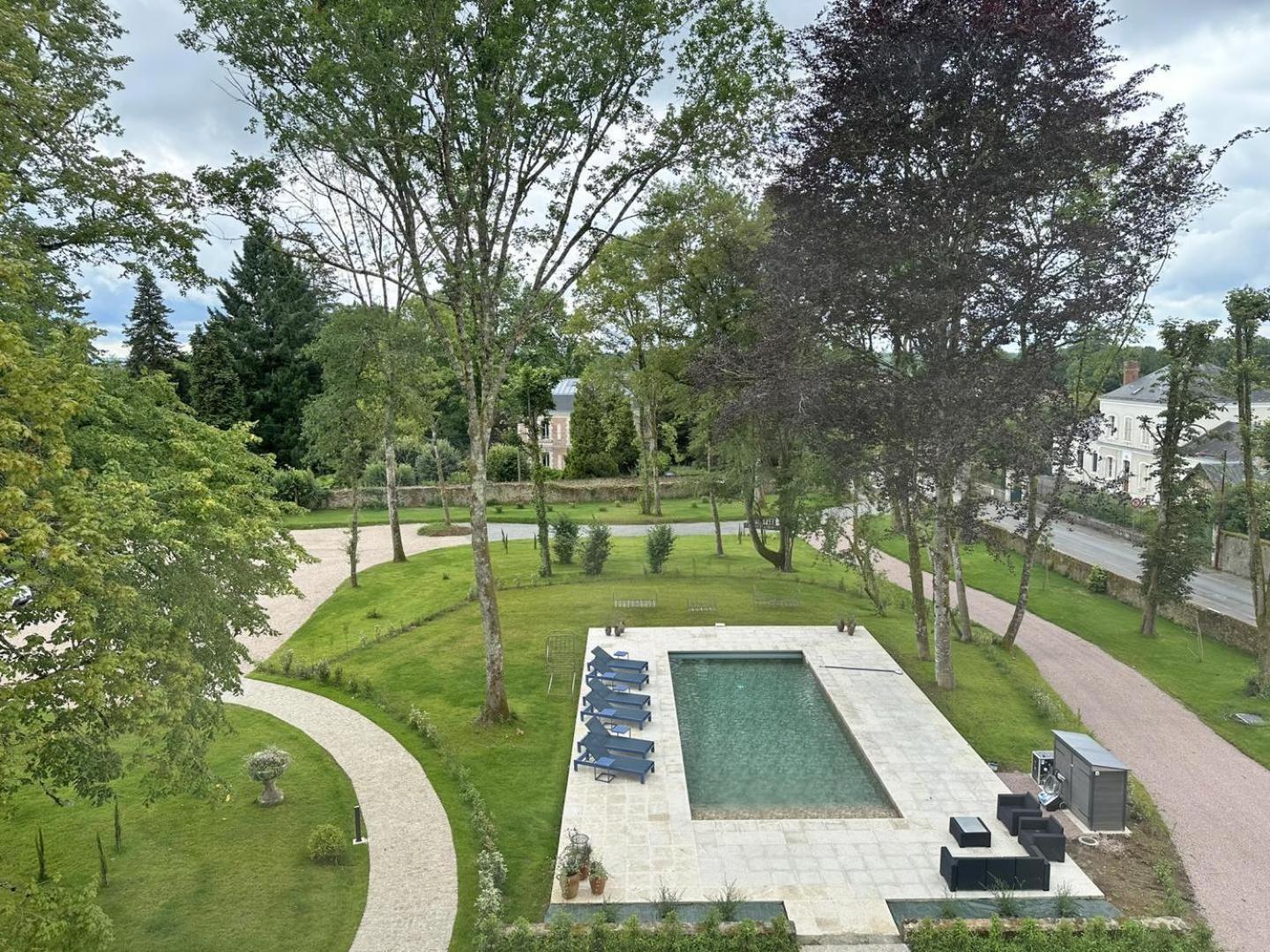 Le Manoir Des Perrieres Bed & Breakfast Рошуар Екстериор снимка