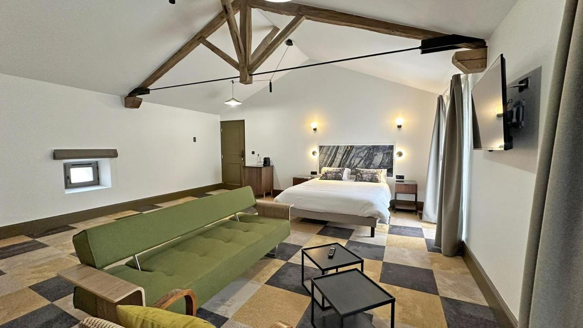 Le Manoir Des Perrieres Bed & Breakfast Рошуар Екстериор снимка